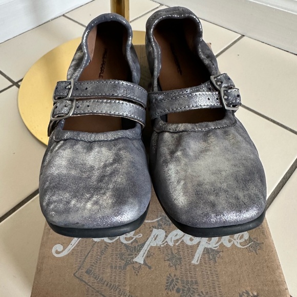 NWB Free People Silver Gemini Ballet Flats- Size 7 - Picture 3 of 9